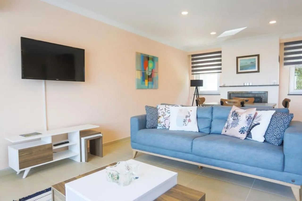 Апартаменты Amazing Duplex With Fascinating View And Shared Pool In Gocek Фетхие